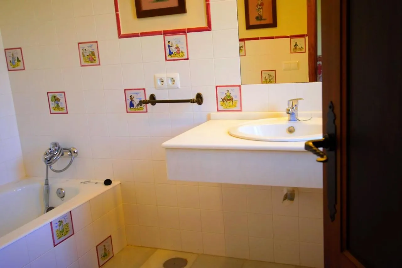Villa Reina Del Rio Puerto Serrano Holiday home